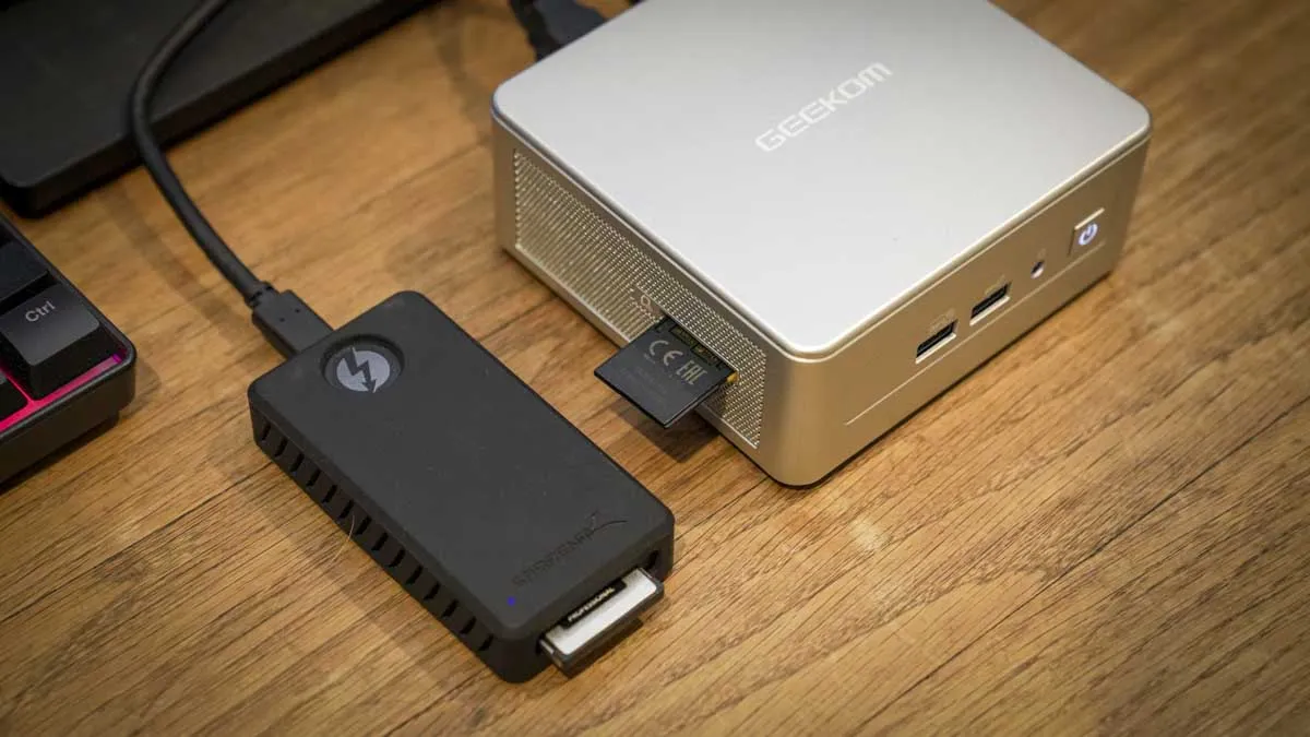 geekom mini pc with external ssd